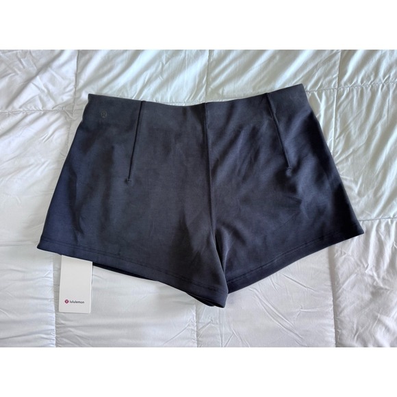 New Lululemon Softstreme Kick Flare Mid Rise Short 4" Size 14 Black Soft NWT - Picture 8 of 10